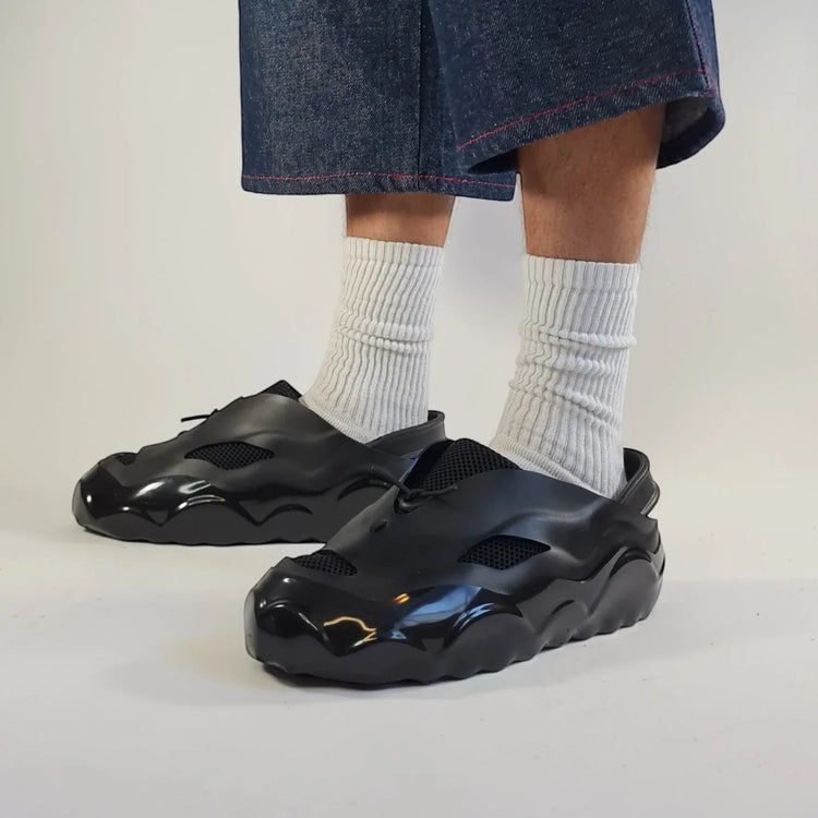 SNEAKERS - Glide Soles